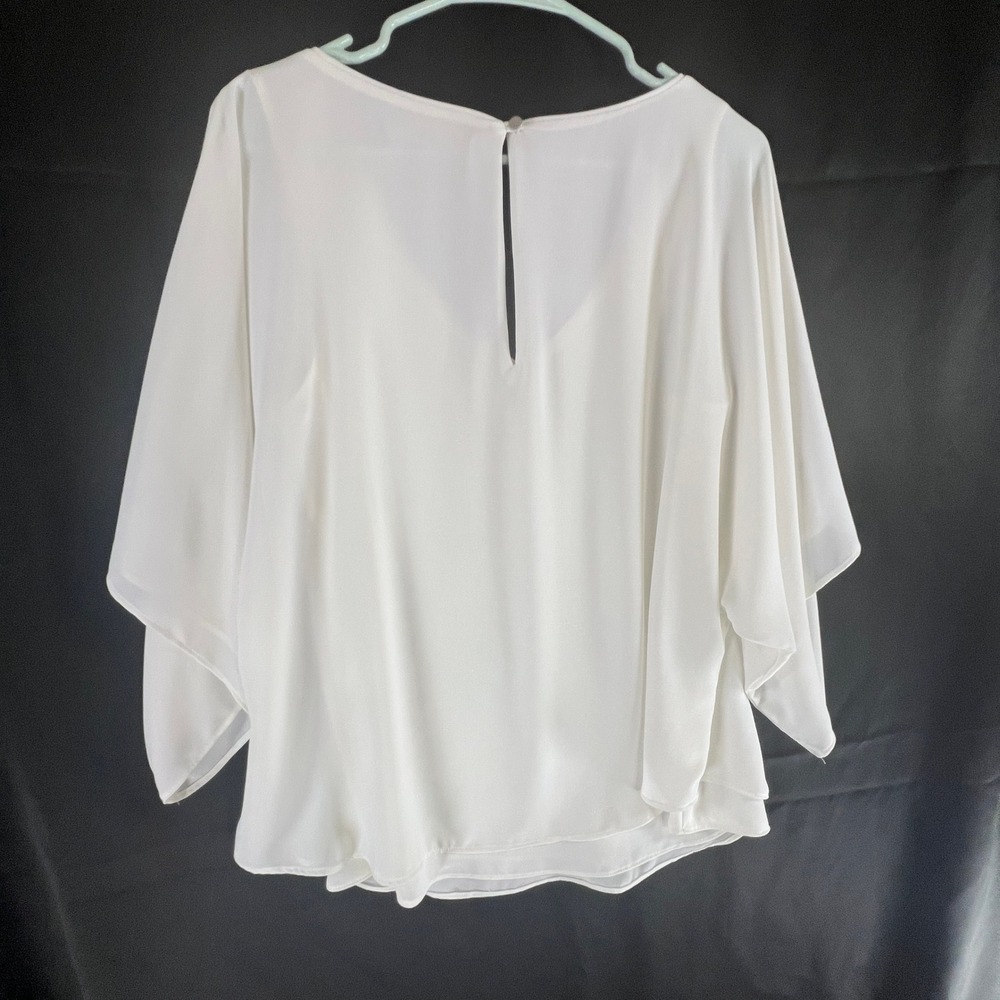 White House Black Market White Kimono Sleeve V-Neck Keyhole Back Blouse Medium - Picture 6 of 6